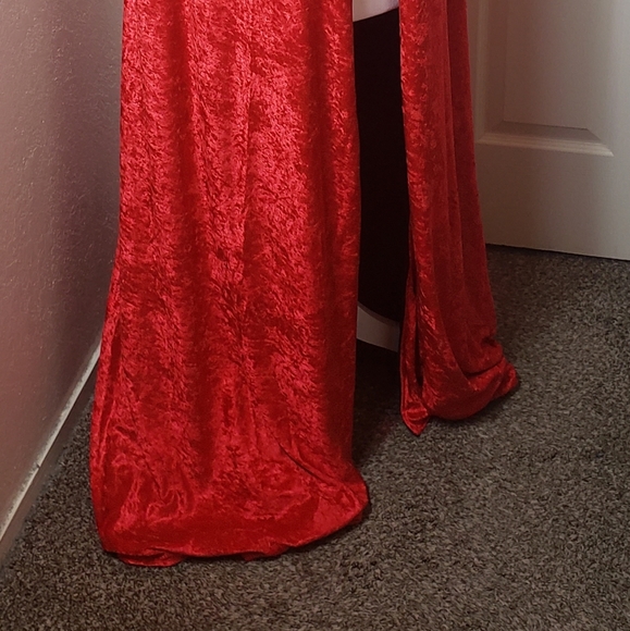 Velour reversible cape - Picture 4 of 8